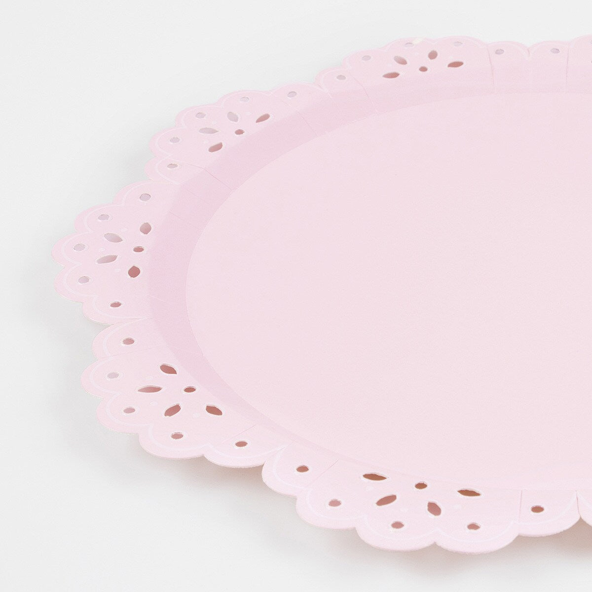 Broderie Anglaise Lace Multi Dinner Plates (x 8)