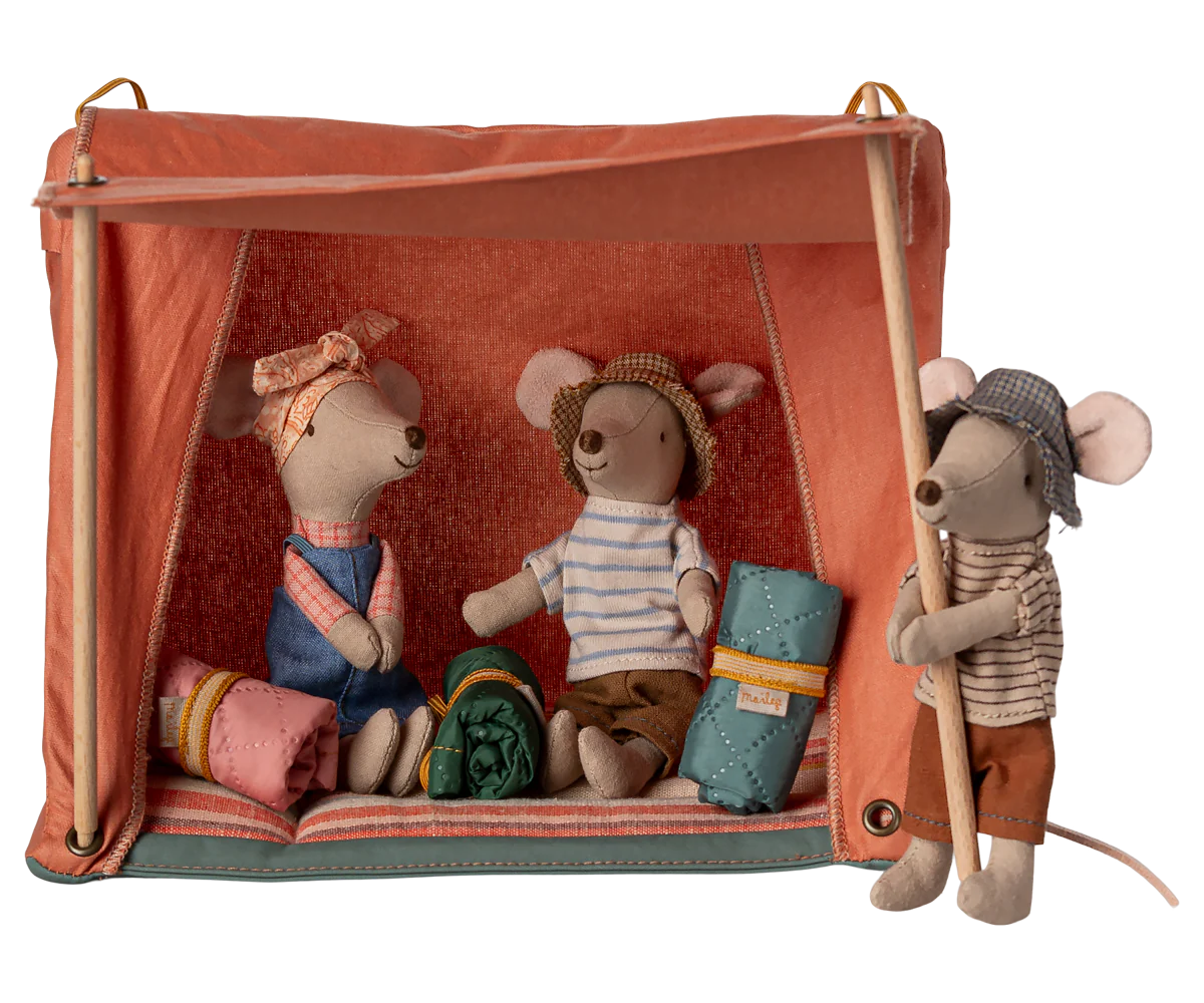 Happy camper tent, Mouse