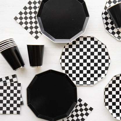 BLACK AND WHITE SIGNATURE CHECKER DINNER PLATES