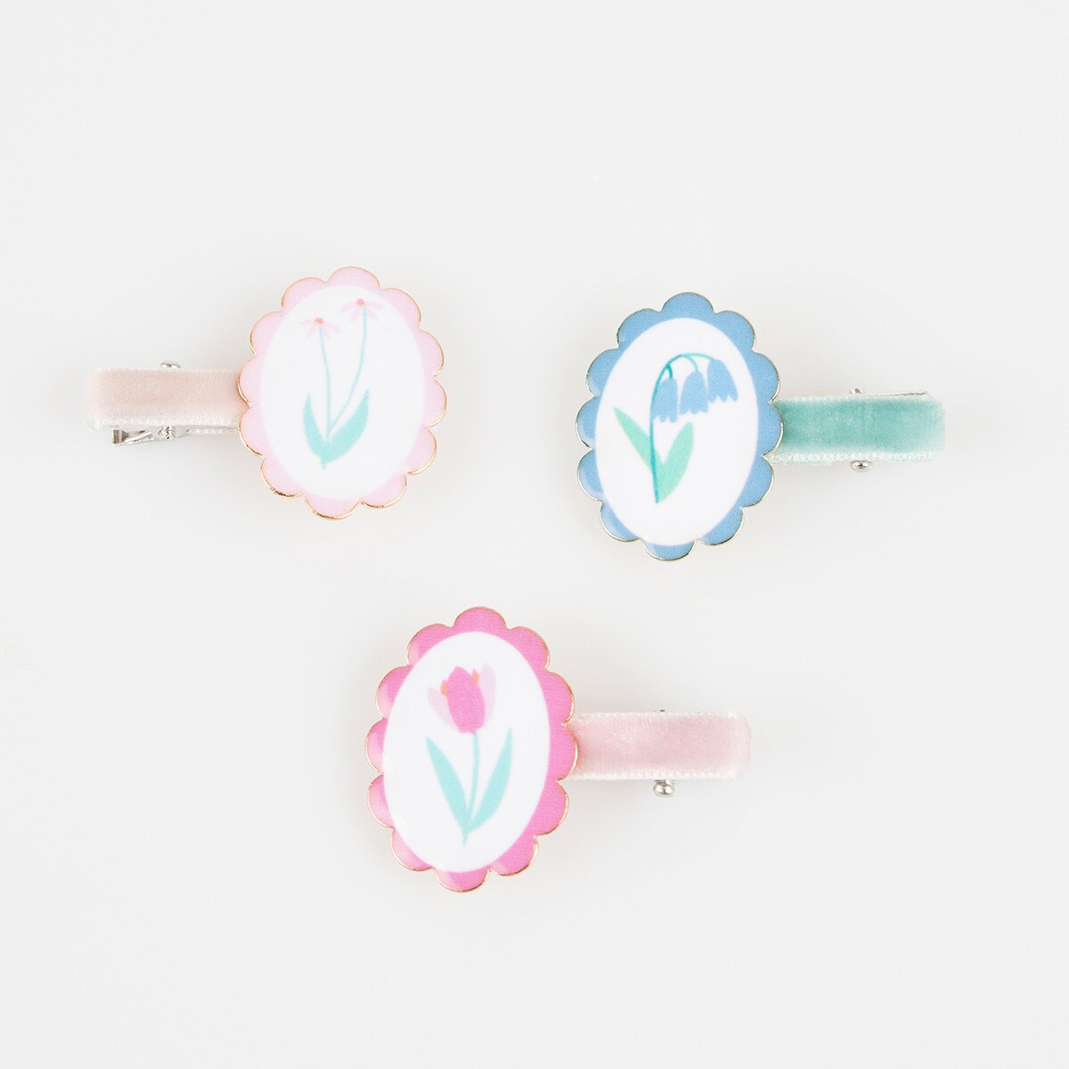 Flower Cameo Hair Clips (x 6)