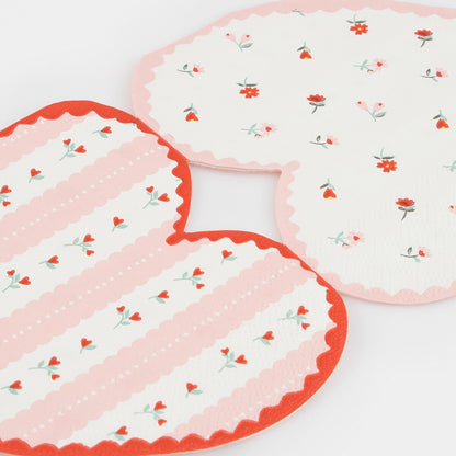 Vintage Rose Heart Napkins (x 16)