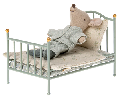 Vintage Bed, Mouse- Mint