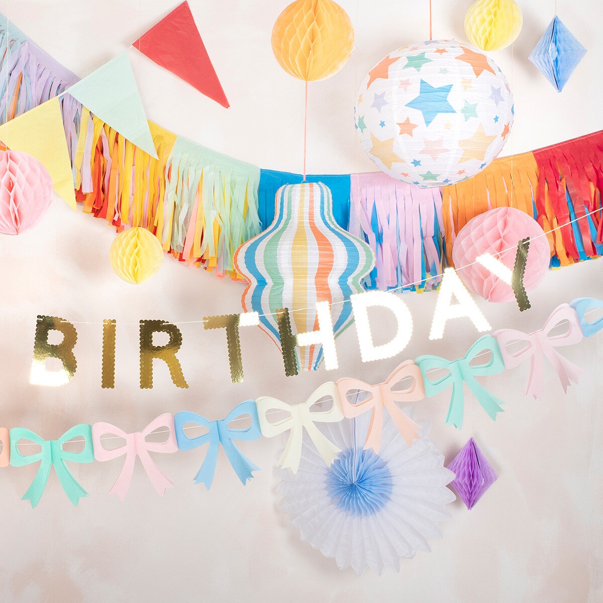 Bright Fringe Garland