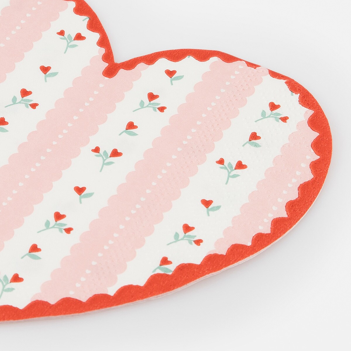 Vintage Rose Heart Napkins (x 16)