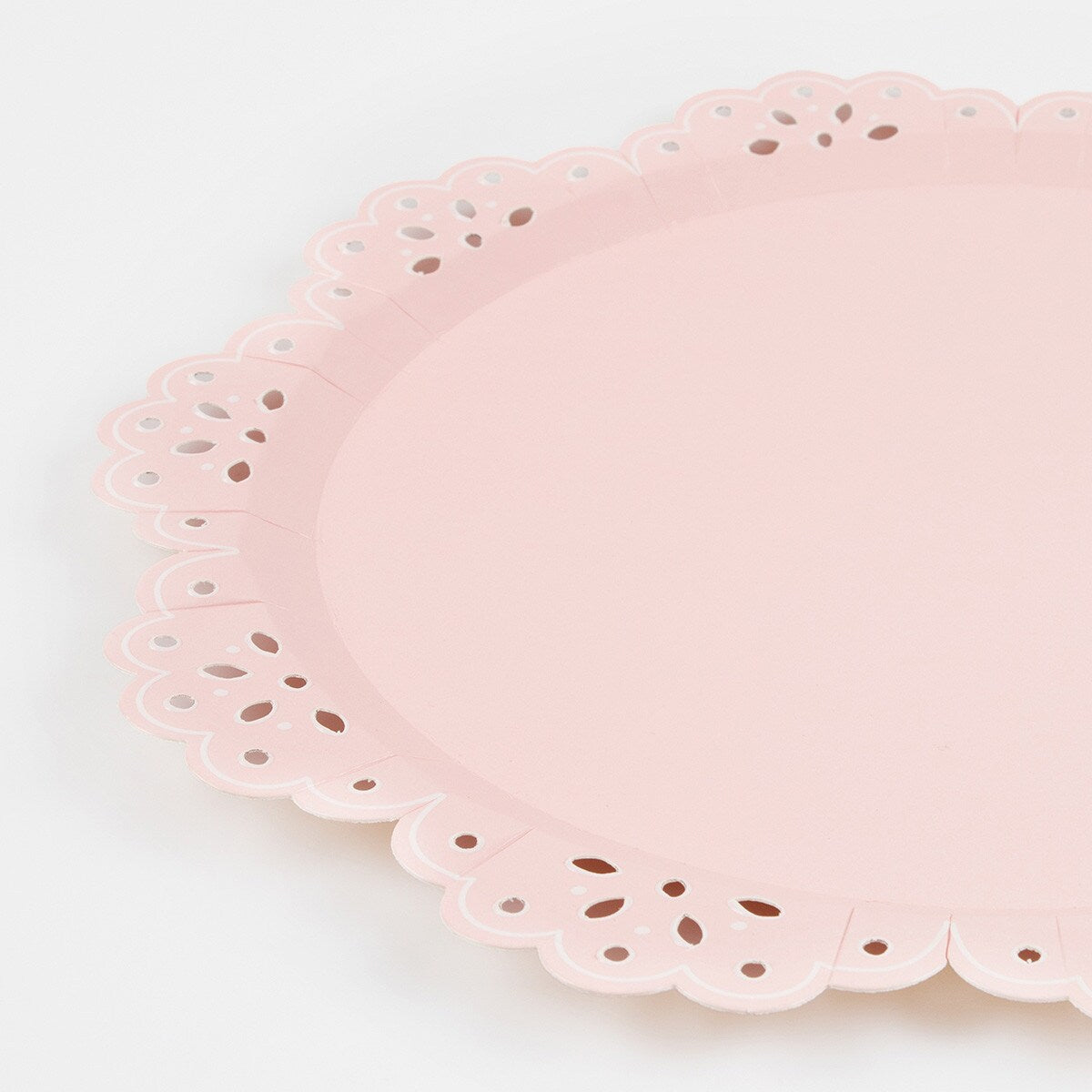 Broderie Anglaise Lace Multi Dinner Plates (x 8)